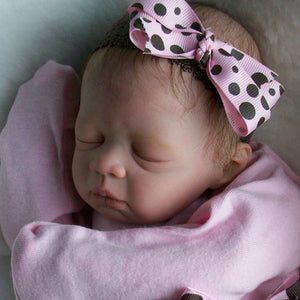 *Anna, by Pat Moulton (17" Reborn Doll Kit)
