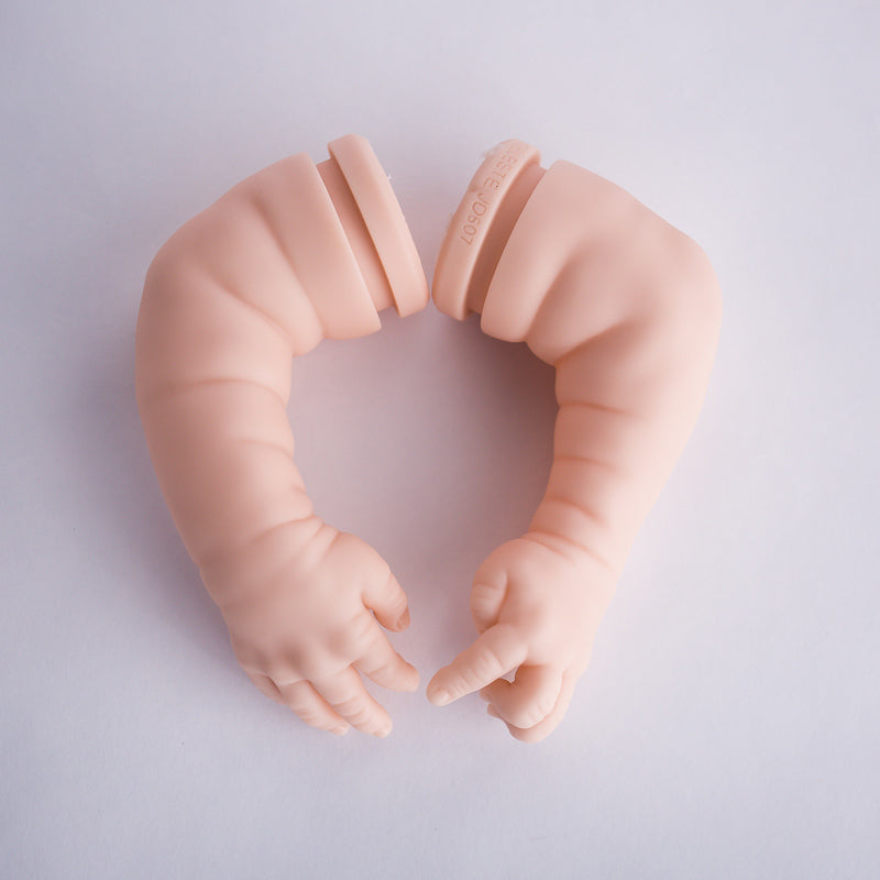 * Celeste, by Cindy Musgrove (21" Reborn Doll Kit)